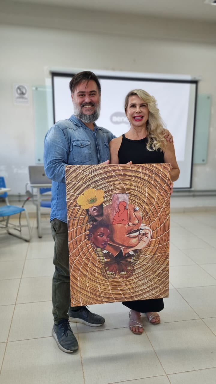Artistas Lemuel Gandara e Lia Testa, em lançamento do volume 3